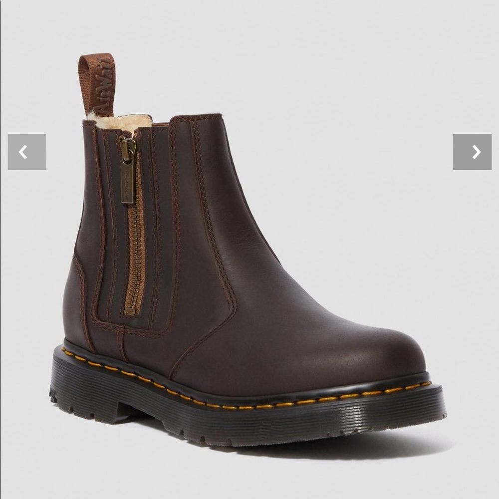 COPY - NWT Chelsea Dr.Martens Boots
